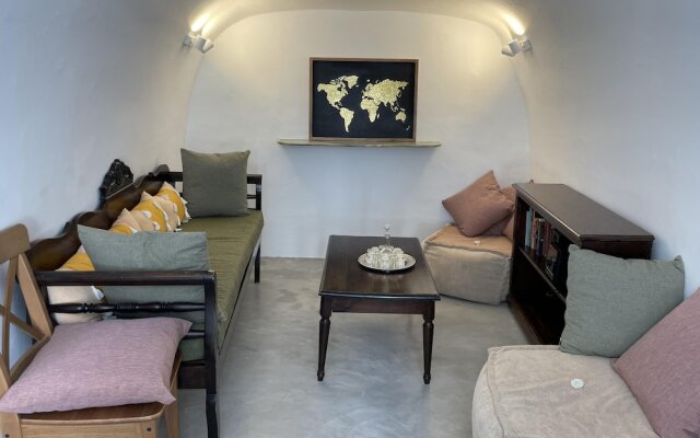 Charming 2-bed Villa in Thera With Outdoor hot tub