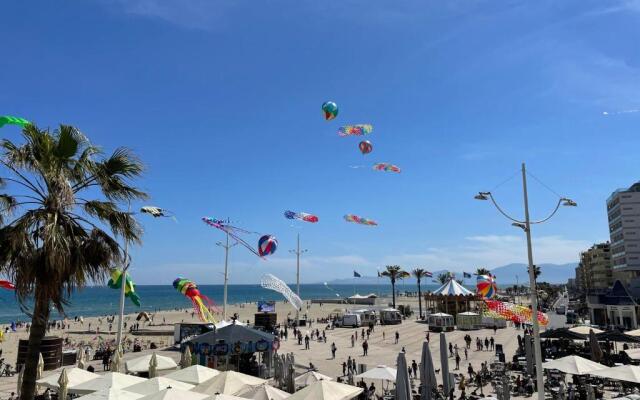 Le Méditerranée 1er Ligne vue mer classe 3