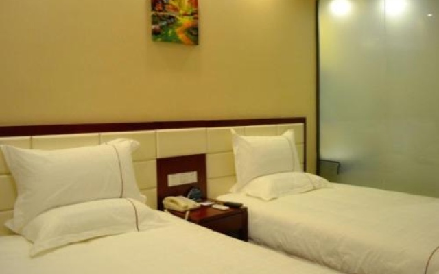 格林豪泰(吕梁凤山路中央公园店) – Guest Rooms – Luliang