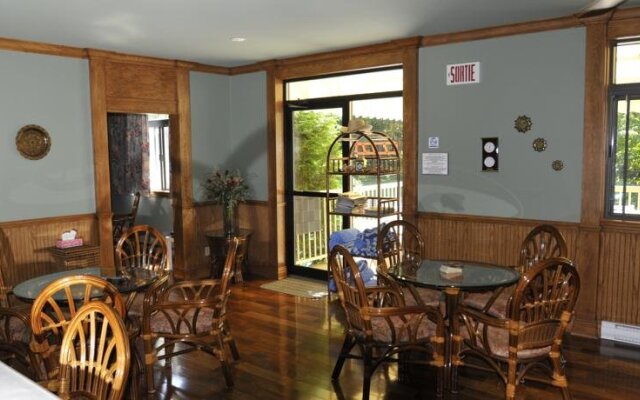 Auberge Du Mont Rigaud