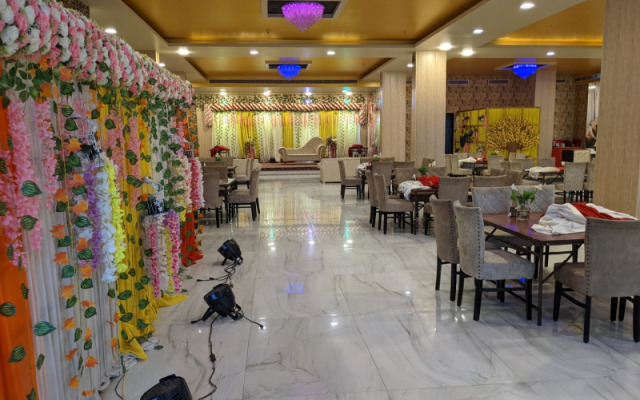 Rajwada Inn