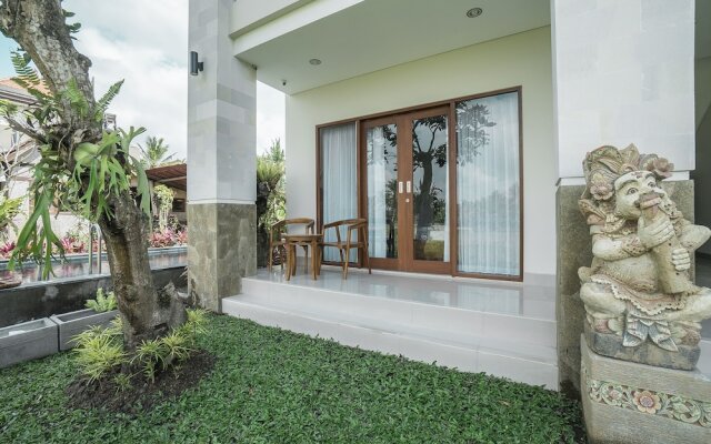 Putih DCarik Ubud