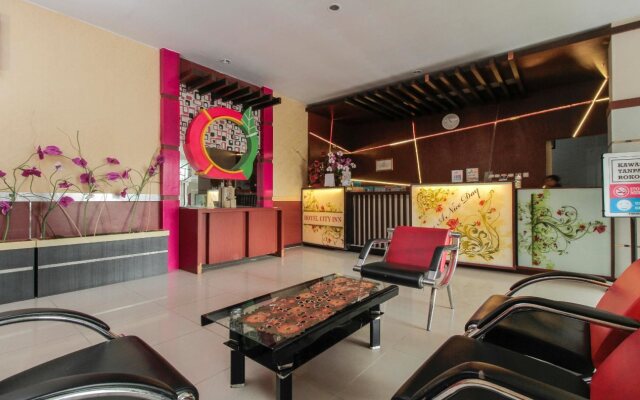 RedDoorz Plus near Bundaran Besar Palangkaraya