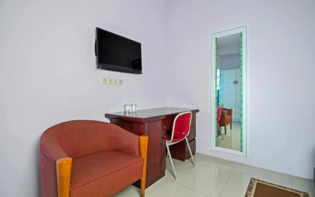 RedDoorz Plus @ Guntur Raya Setiabudi