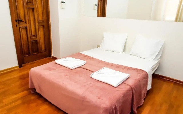 Bohemian Apartment - Center of Bucharest