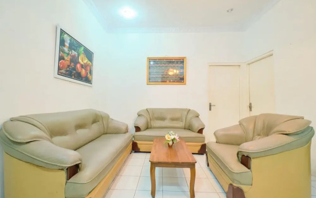 Hotel Brosta by OYO Rooms