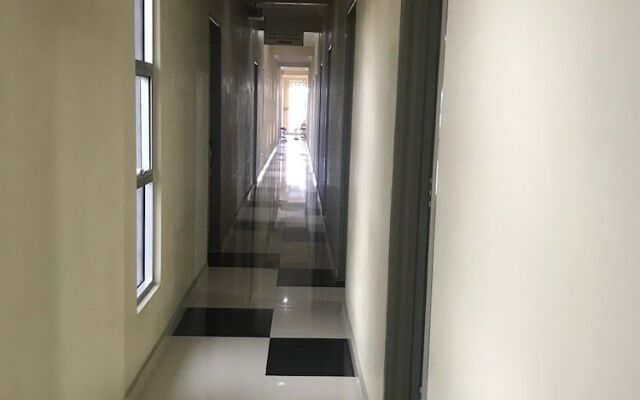 OYO 897799 Jembal Dynasty Inn