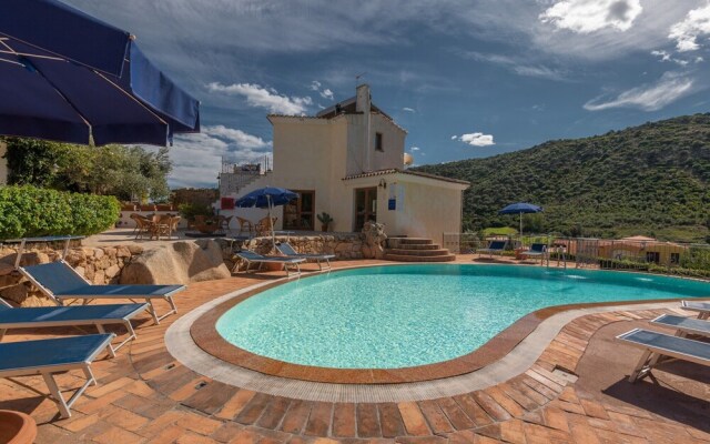 Bouganvillage Bilo 2.5km From The Sea