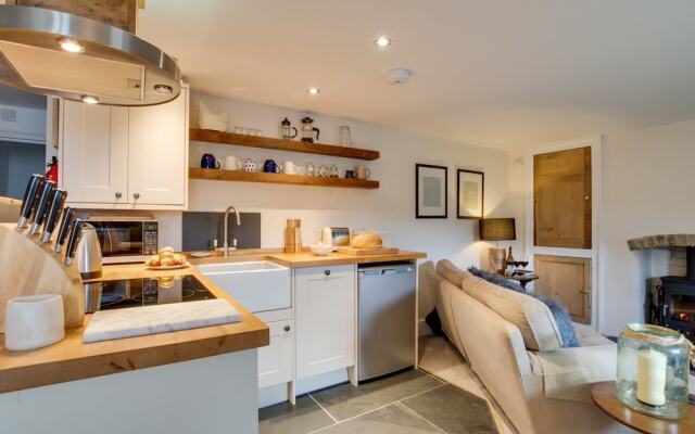 Lovely Holiday Home in Saint Agnes With Garden