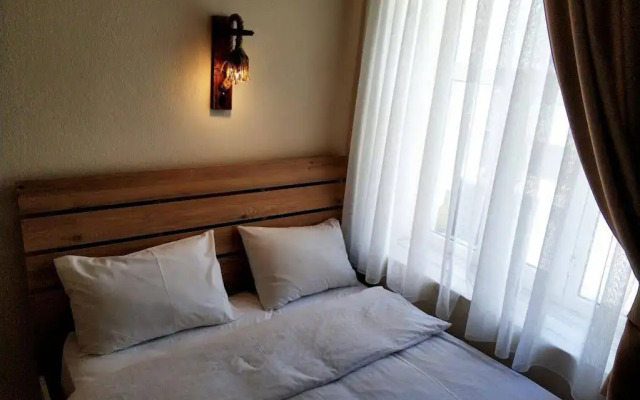 Adamarin Otel