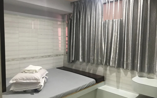 Yue Ka Guest House - 52-54 Argyle Street