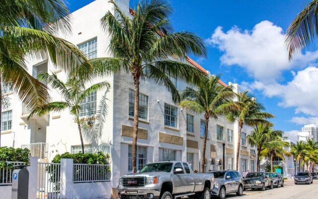 Sage on Ocean Drive Apartments