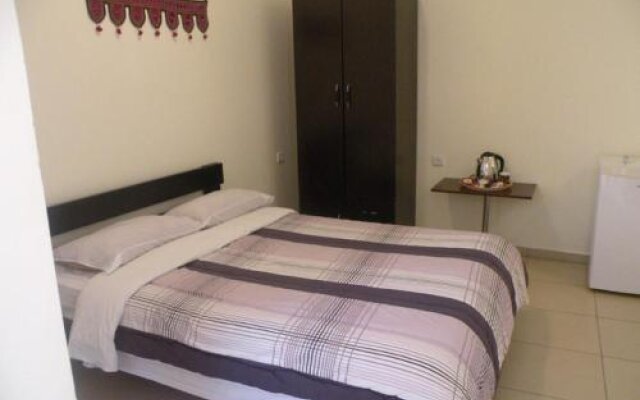 Yafo 82 Guesthouse