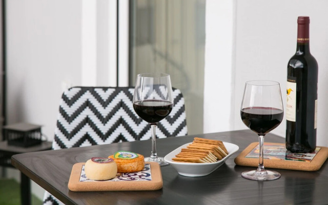 ALTIDO Luxurious 3-bedroom Apt with Terrace in Intendente