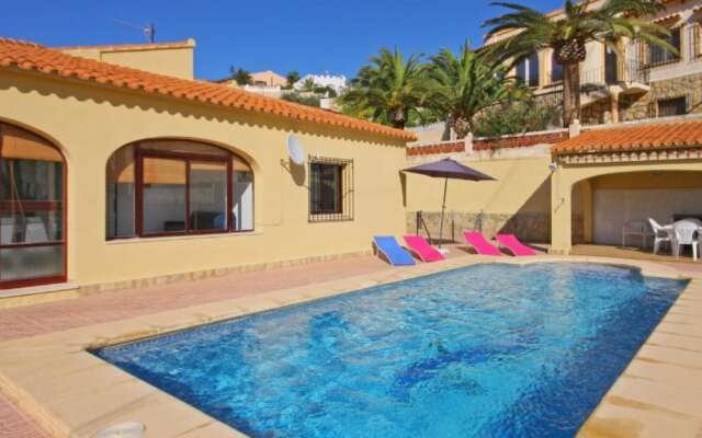 Villa - 3 Bedrooms with WiFi - 106444