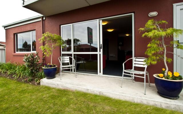 Phoenix Motel