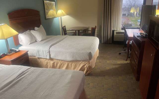 Days Inn by Wyndham Englewood Dayton Airport