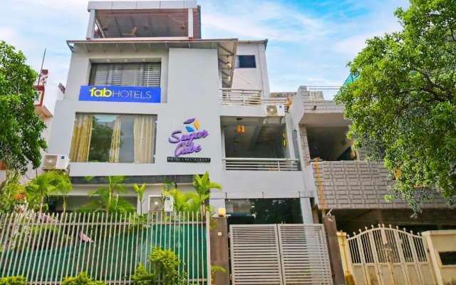 Fabhotel Sugar Cube