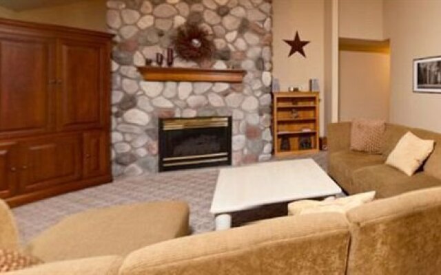 The Lodge At Schuss Mountain, Schuss Village