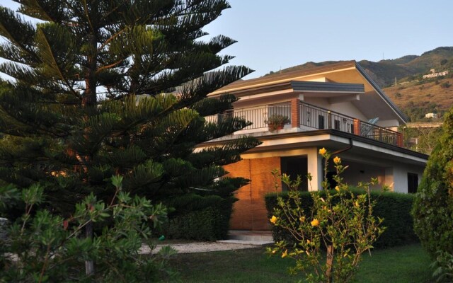 Villa Lidia