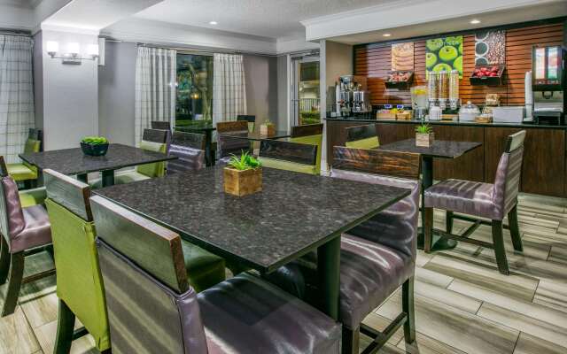 La Quinta Inn by Wyndham Dallas Uptown