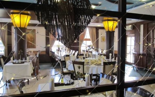 Rybarsky Dvor Pension - Restaurant