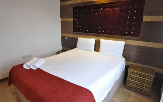 Kempsford House Apartments