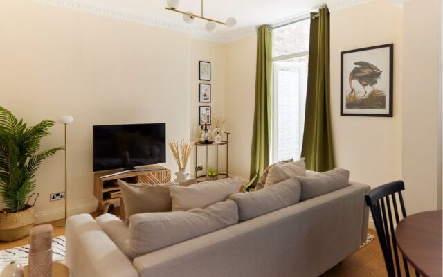 The London Wonder - Adorable 2bdr Flat With Patio