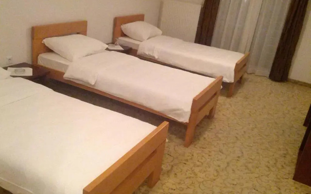 Motel Maksumić