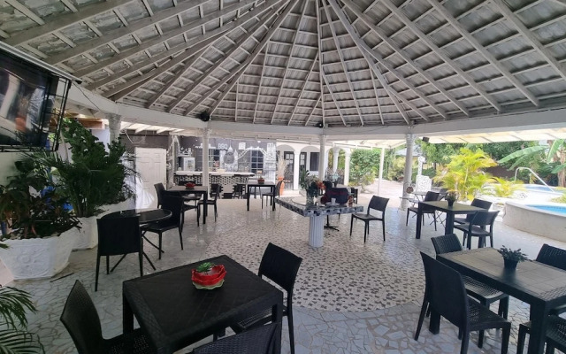 Little Savoy Guest House