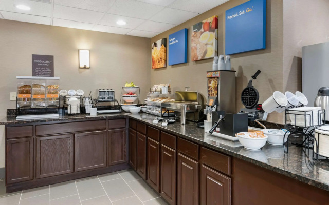 Comfort Inn & Suites Columbus East