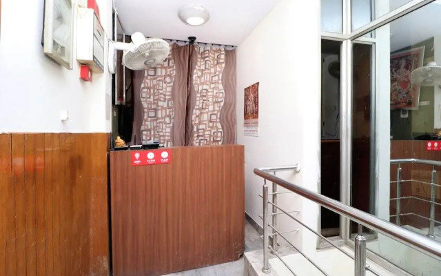 Hotel Regal 2 By OYO Rooms
