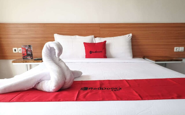 RedDoorz near Jawa Timur Park 2