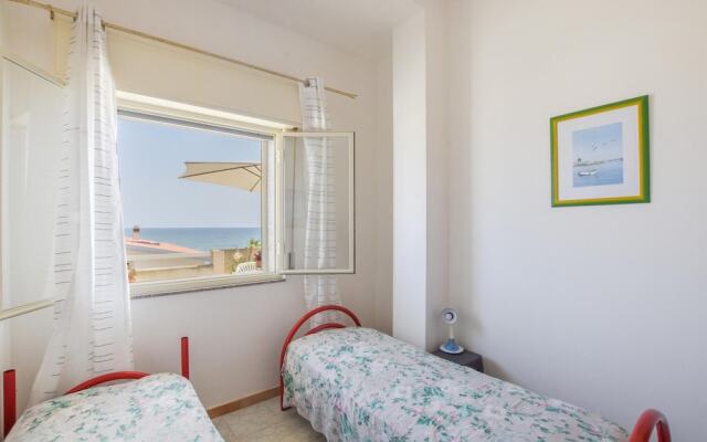 Beautiful Apartment in Donnalucata With 2 Bedrooms and Wifi