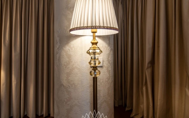 The Grand Palace Suites & Hotel