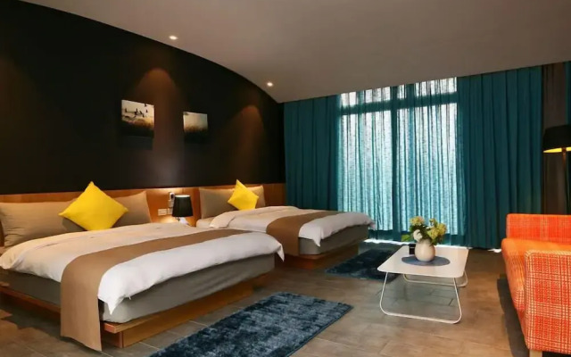 ii 1979 Bed&Breakfast
