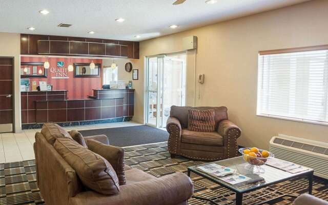 Quality Inn Brooklyn Center