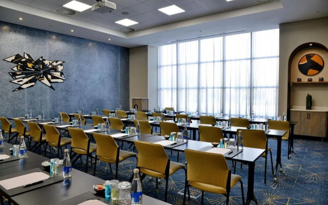 Courtyard Hotel Waterfall City