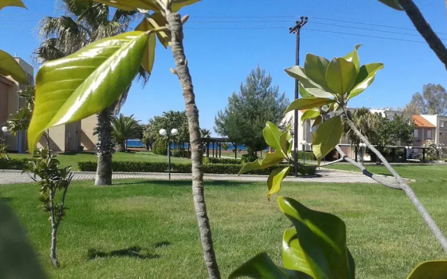 Sansen Villa Tripotamos