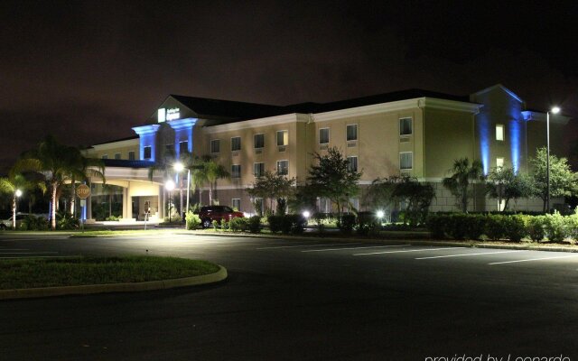 Holiday Inn Express & Suites Cocoa