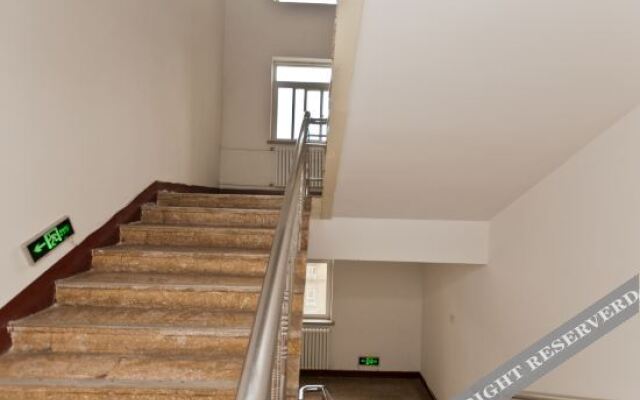 Super 8 Hotel (Sanhe Yanjiao Nordic Town)