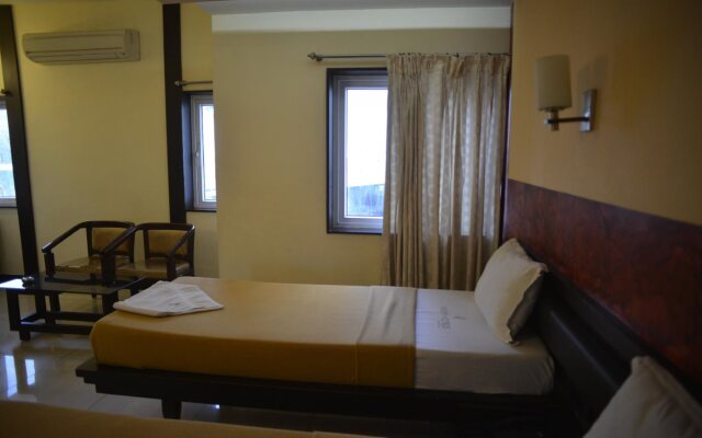 Vijey Hotels - Trichy Central