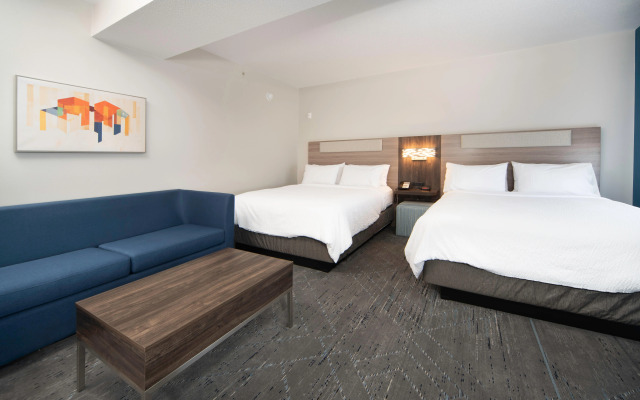 HOLIDAY INN EXPRESS & SUITES INDIANAPOLIS - EAST by IHG