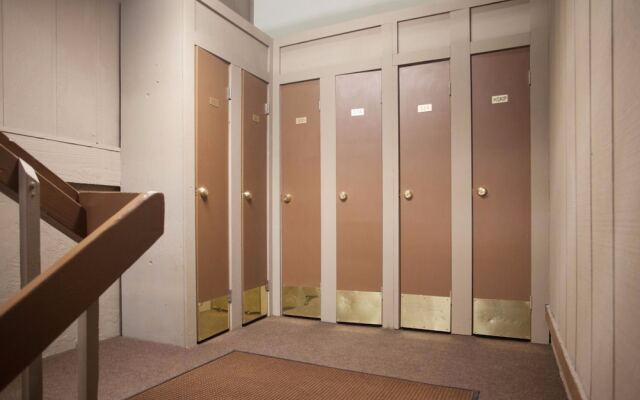 Ski Inn Condominiums by Resort Lodging Company