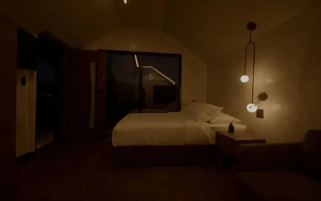 Emrose Luxury Cabins