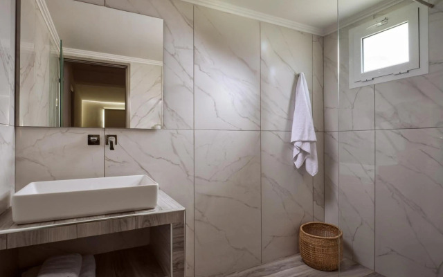 Helios Maisonette