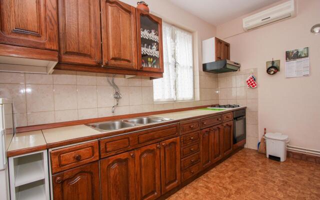 Žana - Close to Beach - A1 Veliki