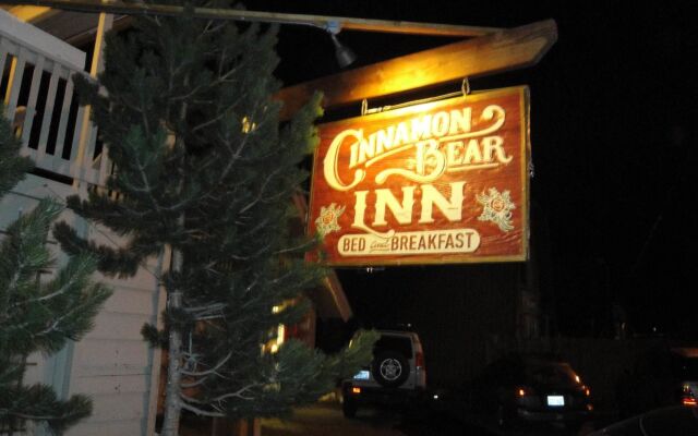 Cinnamon Bear Inn