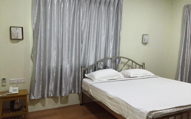 Htun Yadanar Motel
