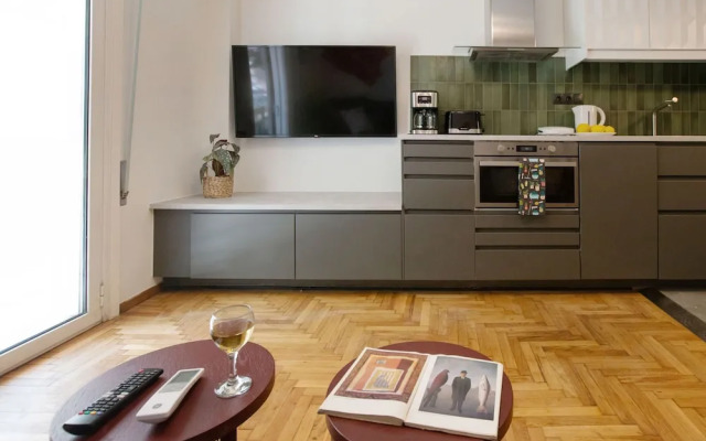 The Modern Studio by GHH